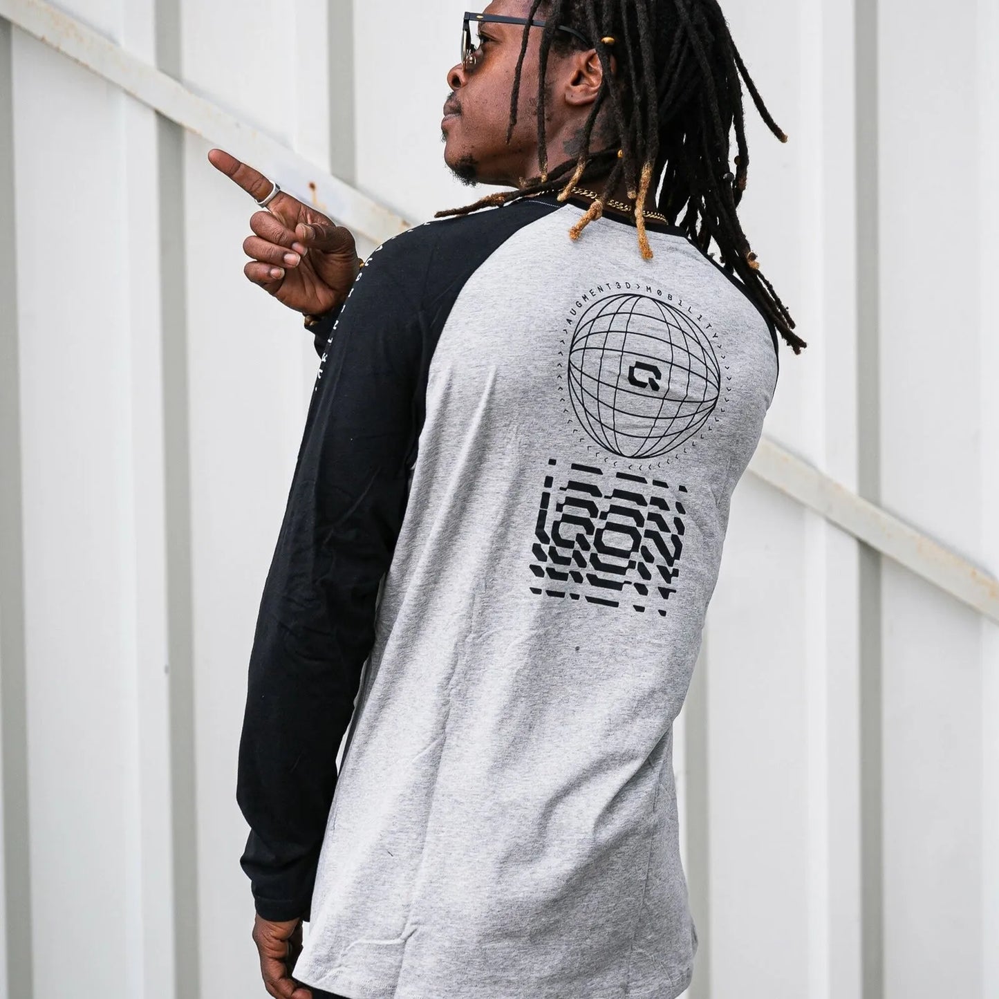 IQON Explore Longsleeve World